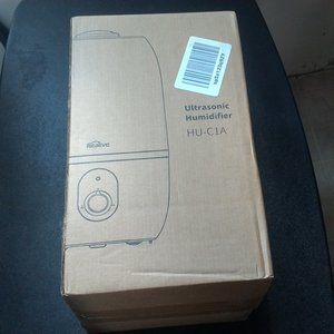 NWT and unopened box Ultra Sonic humidifier by Kealive